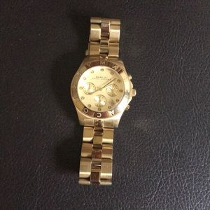 Marc Jacobs used watch